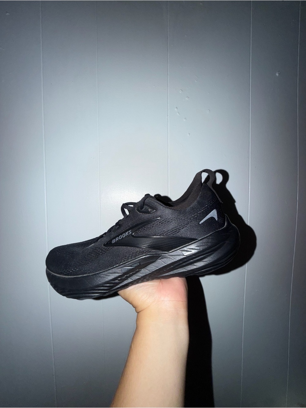 Men Brooks “Glycerin 23” Triple Black shoes